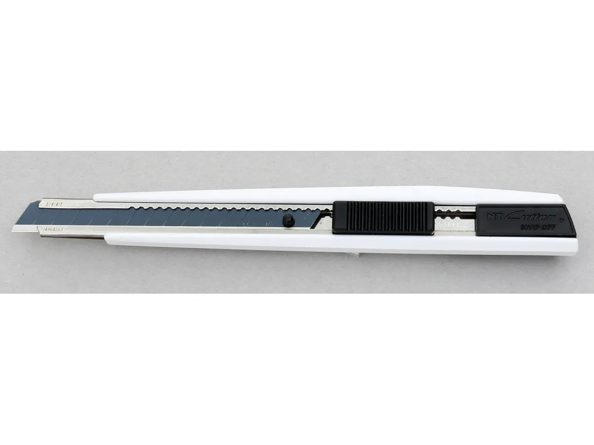 NT Cutter 9 mm MNCR-A1 black&white